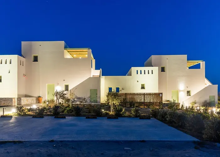 Plioni Villas & Suites