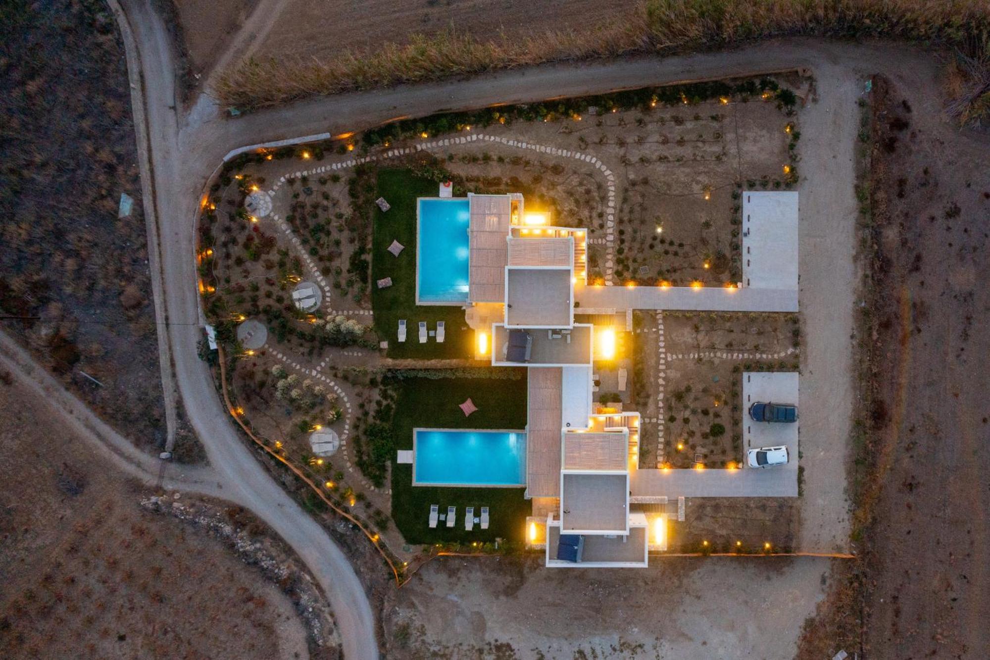 Villa Plioni & Mikri Vigla