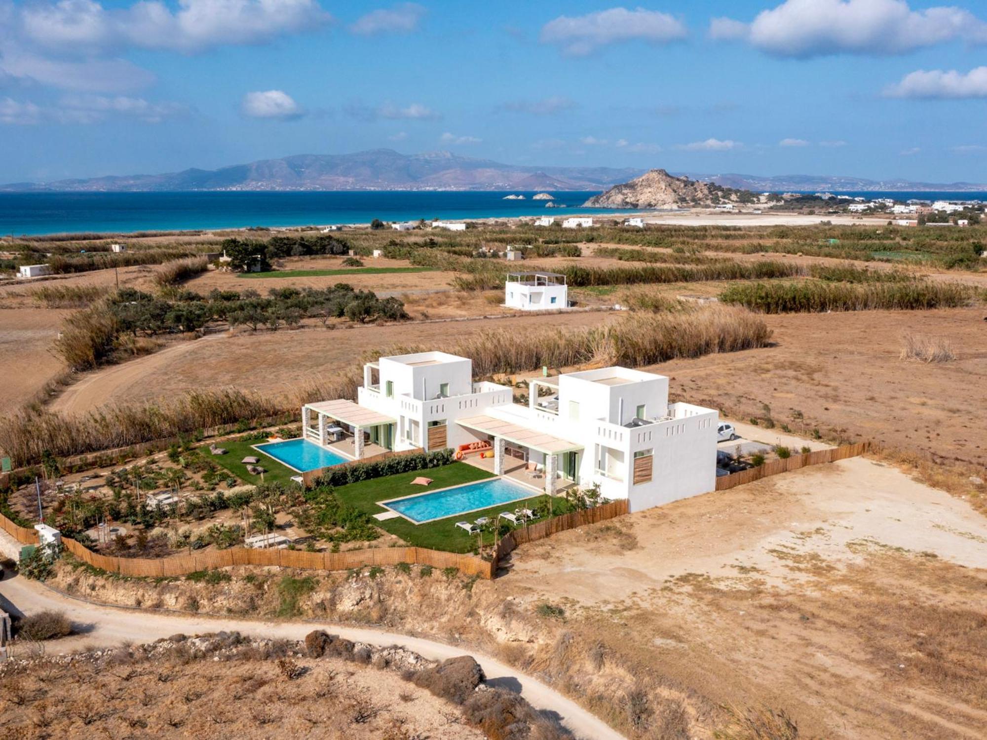 Villa Plioni & Mikri Vigla